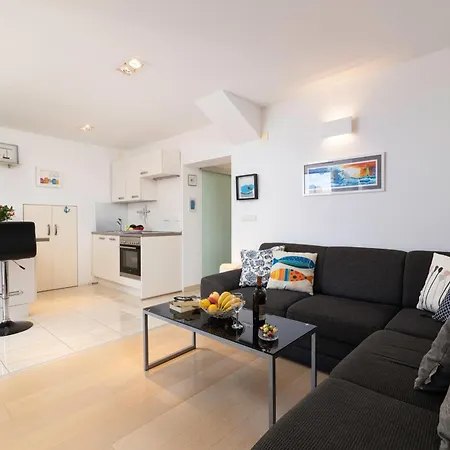 Franc By El-pi Tours