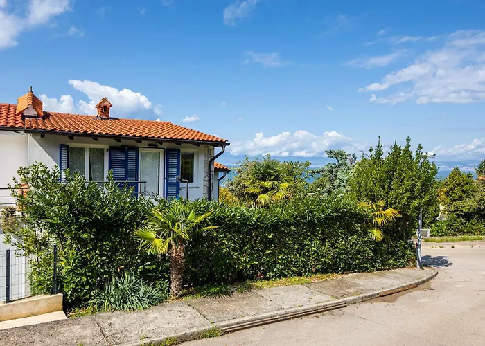 Franc By El-pi Tours Daire Njivice