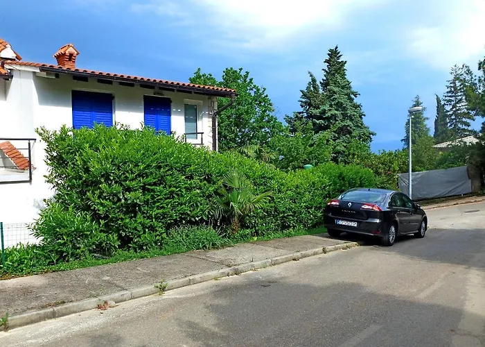 Franc By El-pi Tours Daire Njivice